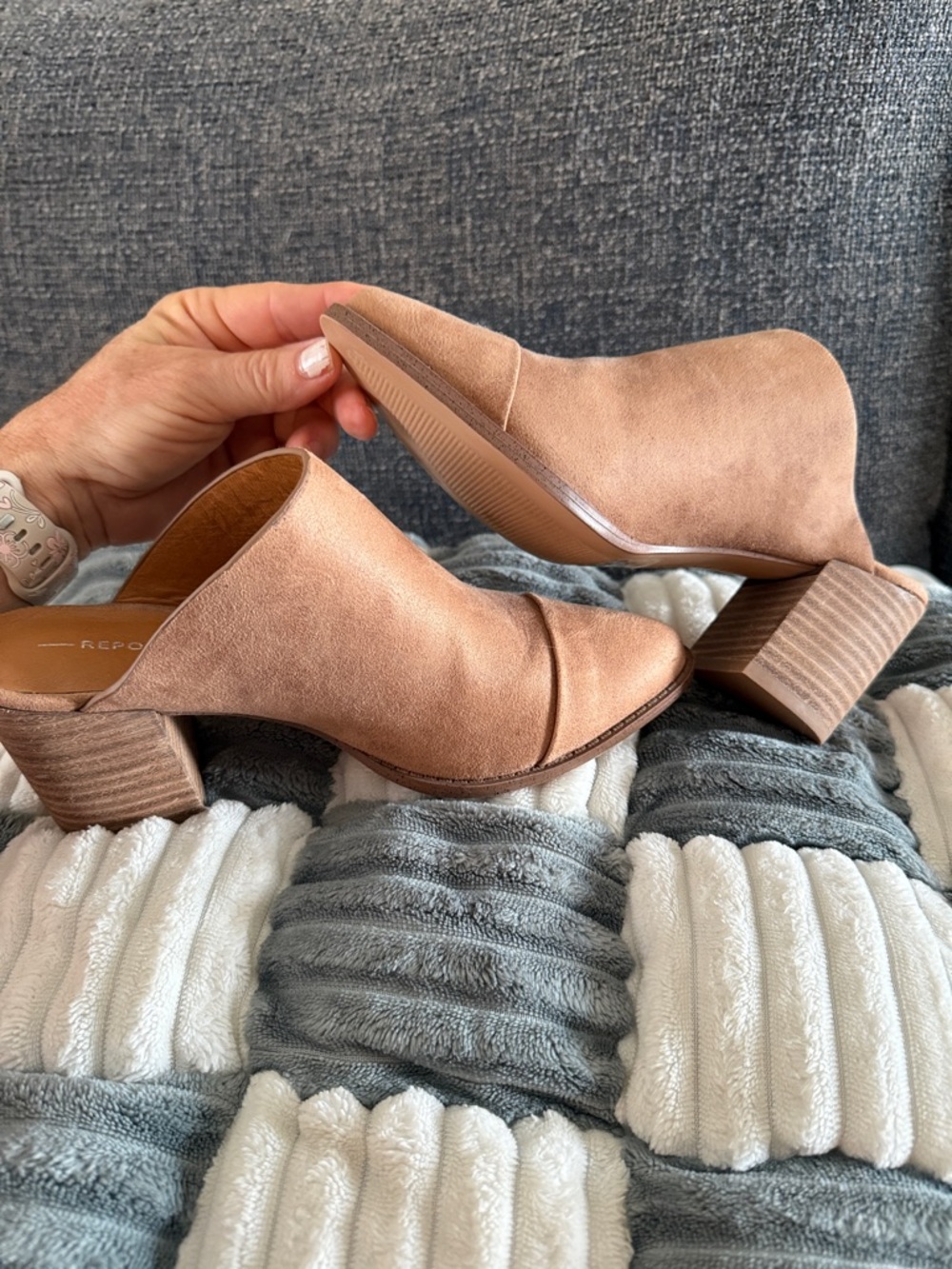 Report Toni Mule Heeled Bootie - Picture 8 of 9